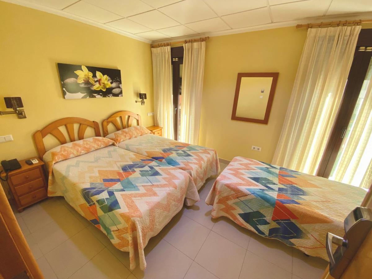 Hostal L'Anfora เดเนีย ภายนอก รูปภาพ