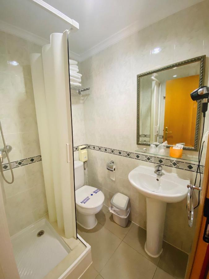 Hostal L'Anfora เดเนีย ภายนอก รูปภาพ