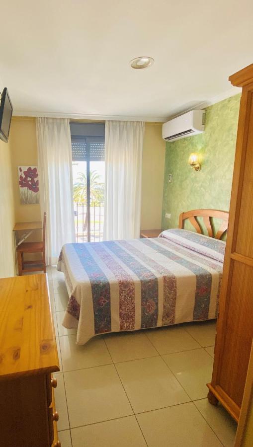 Hostal L'Anfora เดเนีย ภายนอก รูปภาพ